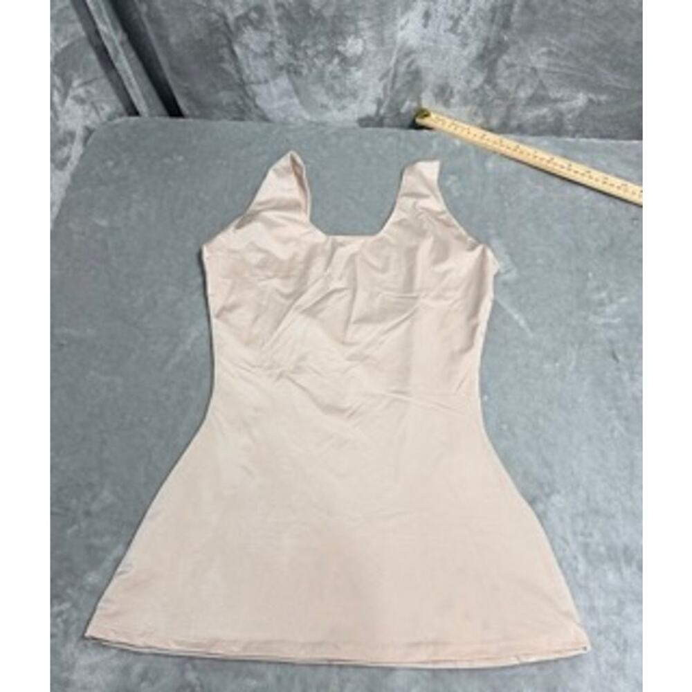 Assets by Spanx Red Hot Label Shaping Tank Nude Beige 1X - Picture 3 of 5